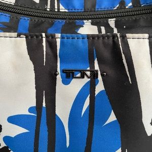 TUMI TRAVEL BAG